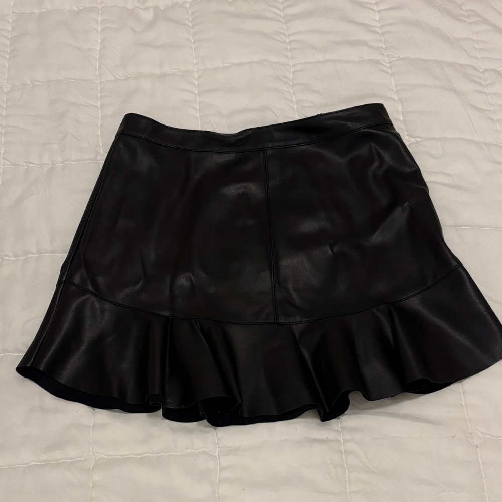 BB Dakota Black Ruffle Mini Skirt